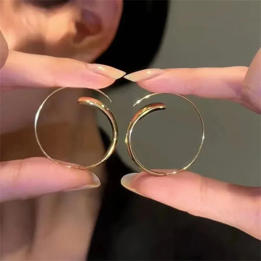 Hyperbolic Hoop Silver Color Round Circle Trendy Party Fashion Earring